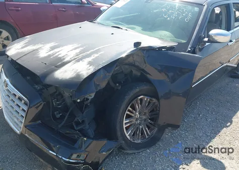 2010 Chrysler 300 Touring/Signature Series/Executive Series from USA, damaged, VIN 2C3CA5CV4AH305372